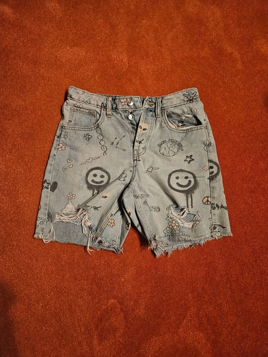 wild fable Pants - NWOT Wild Fable Doodle Print, Distressed, High-Rise, Bermuda Short